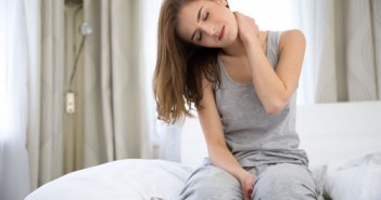 Tình trạng đau vai gáy bên phải là dấu hiệu của bệnh gì? Đau vai gáy phải